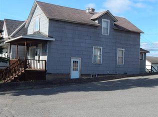 31 E Harvey St, Ely, MN 55731