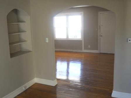 2nd image of 206 S Scenic Ave