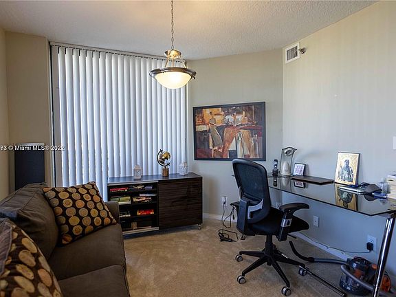 5th image of 3300 NE 192nd St APT 1606