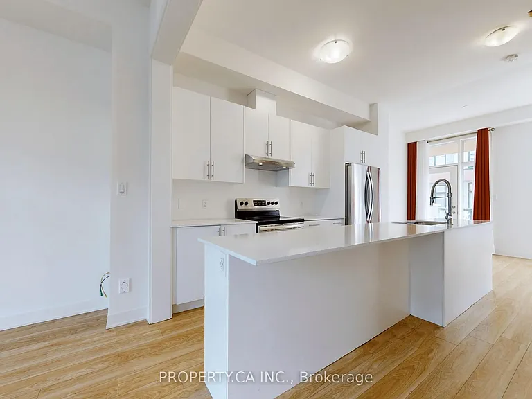 13 Mogul Rd — Photo 6