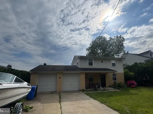 78 Lake Dr, Beverly, NJ 08010