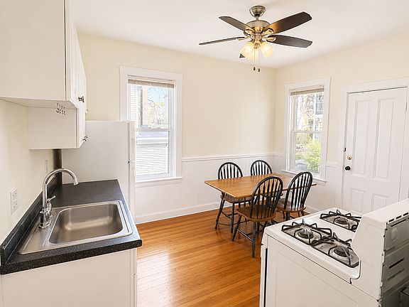 3rd image of 86 South St #2