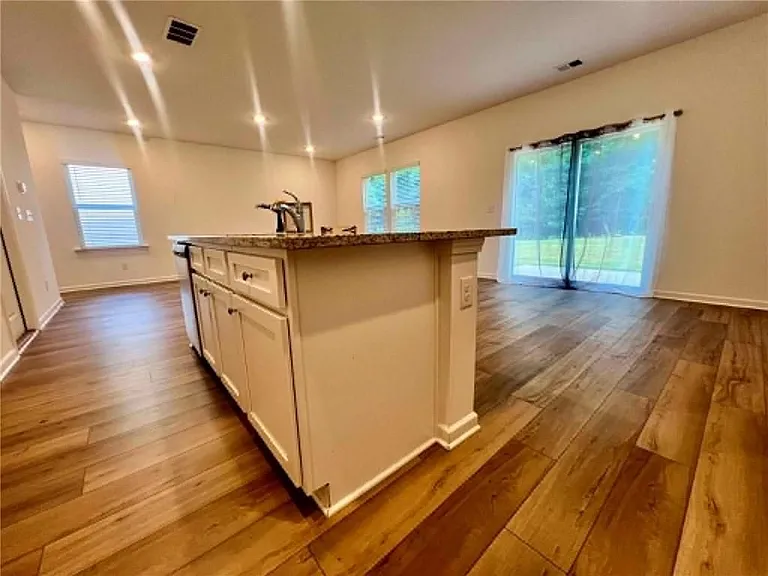 683 Evergreen Rd — Photo 18