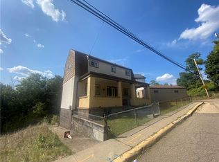 403 Bruce St, Mc Kees Rocks, PA 15136