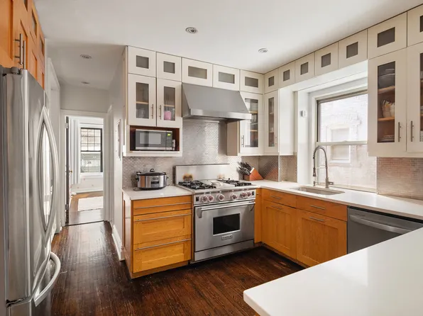 370 Central Park West image 3 of 10