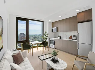 18 Sixth Avenue 4606 image 1 of 39