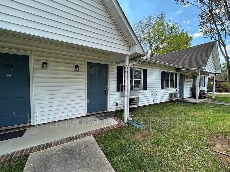 2nd image of 1442 Riverview Rd APT 122