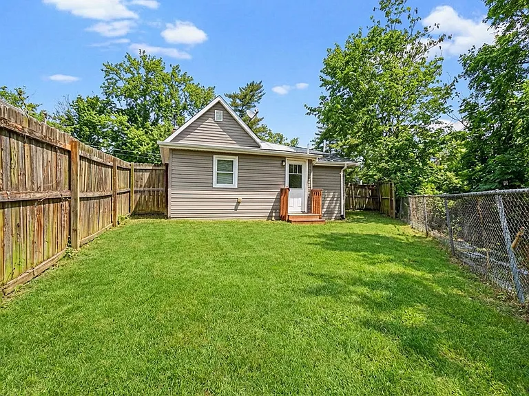 7778 Folk Ave — Photo 32