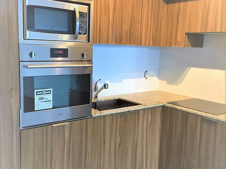 11 Wellesley St W #4404 — Photo 1