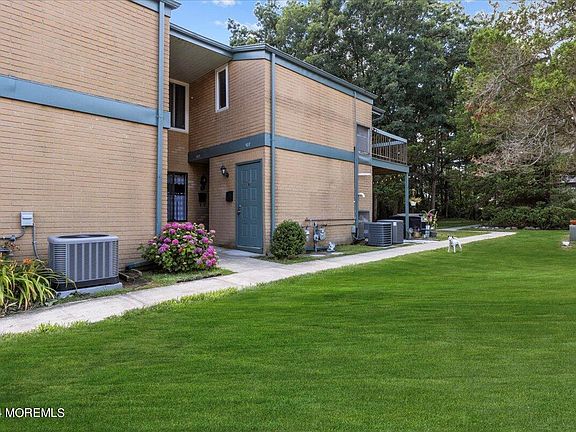 3rd image of 105 Northrup Drive