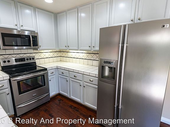 2nd image of 894 W McKinley Ave