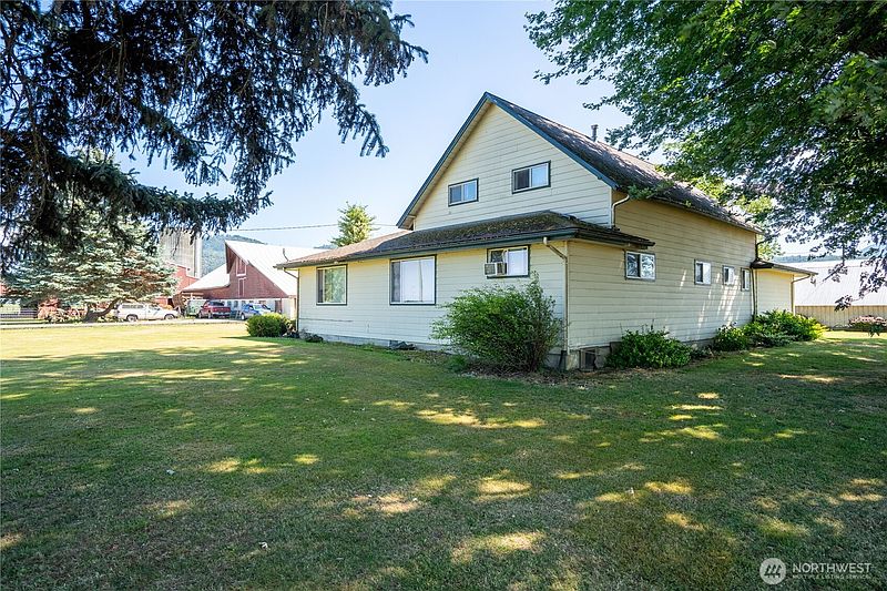5th image of 4927 Jones Road