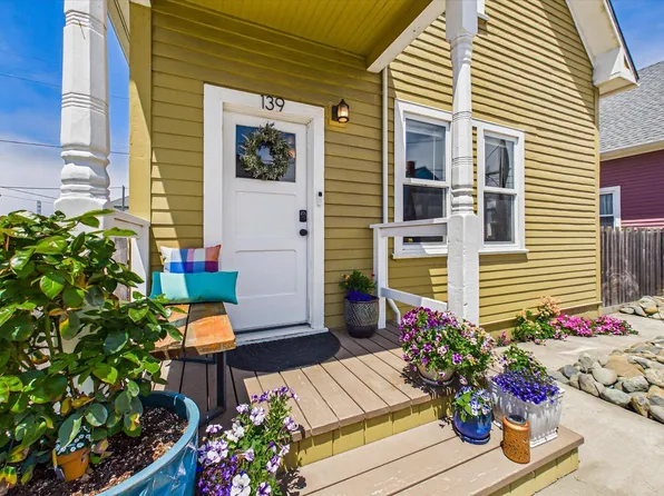139 Samoa Ct, Samoa, CA 95564