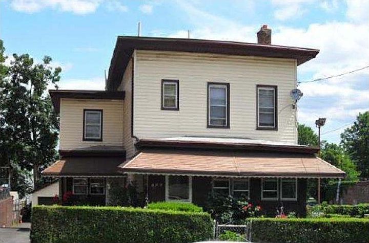 2nd image of 108 Gregory Ave