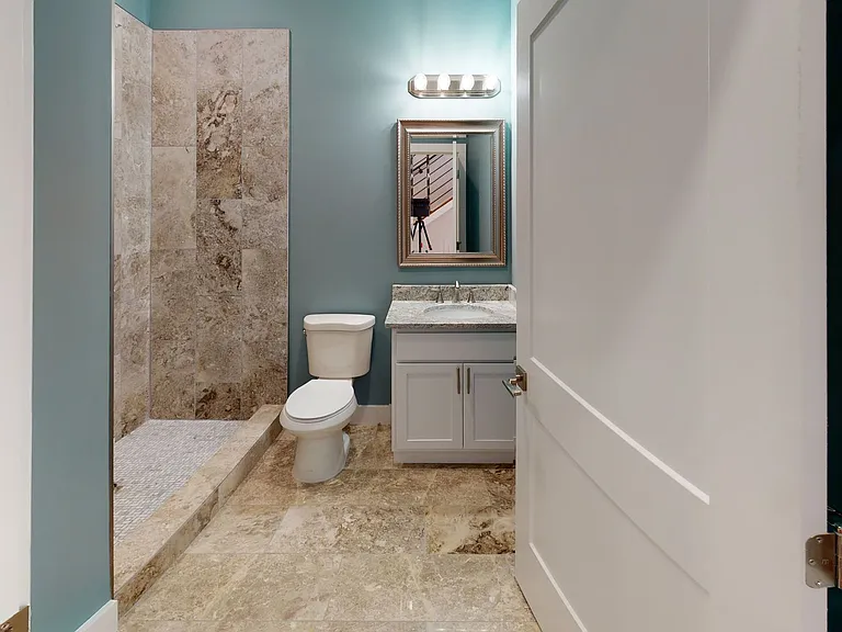 1117 Laurel Ave #302 — Photo 10