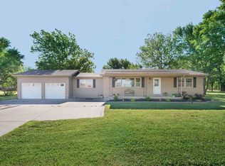 1018 Custer Ln, Augusta, KS 67010