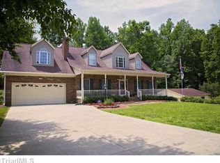 186 Grove Park Ln, Lexington, NC 27295