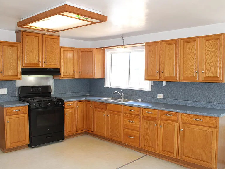 608 Union St — Photo 18