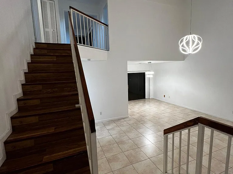9645 SW 148th Pl — Photo 4
