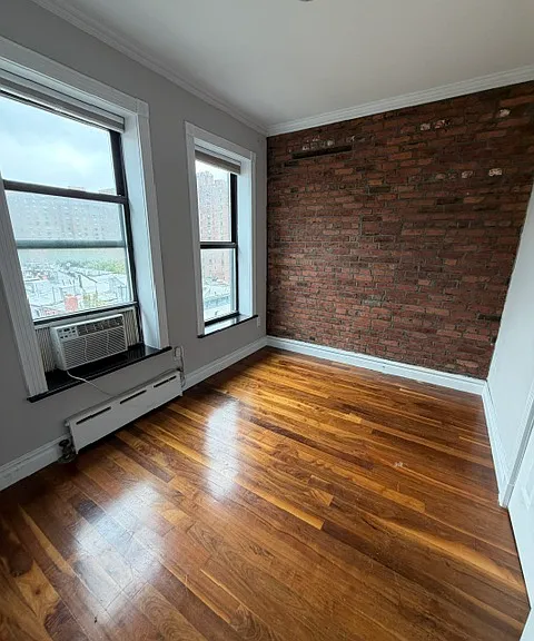 346 E 18th St #5A — Photo 7