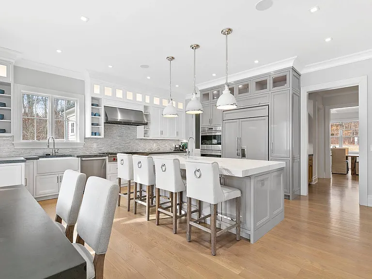 2 Frazier Ave — Photo 5