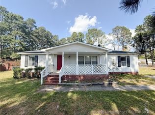 605 Glasgow Ct, Raeford, NC 28376