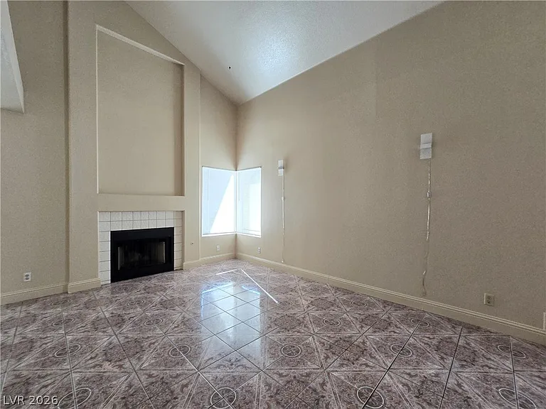 4541 Fireside Ln — Photo 2