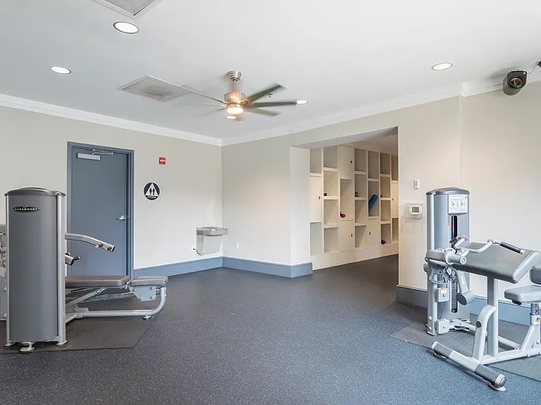 24/7 Fitness Center