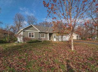 8342 Narcissus St, Victoria, MN 55386