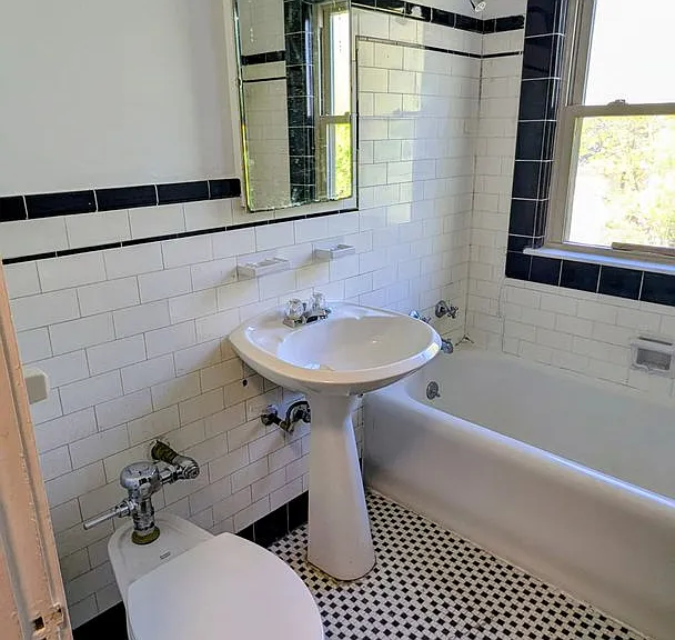 3214 Berkshire Rd — Photo 35