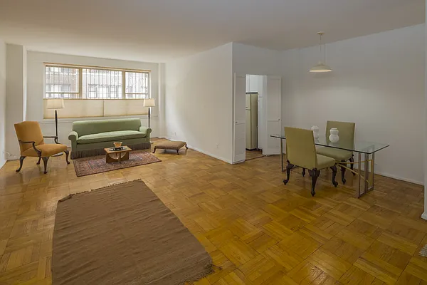 Sold by Stribling | media 1