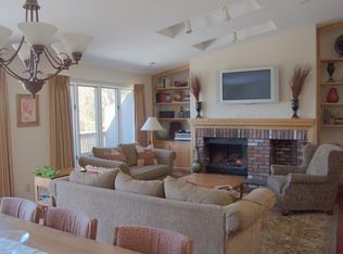 397 Alden Partridge Rd #1B, Hartford, VT 05047