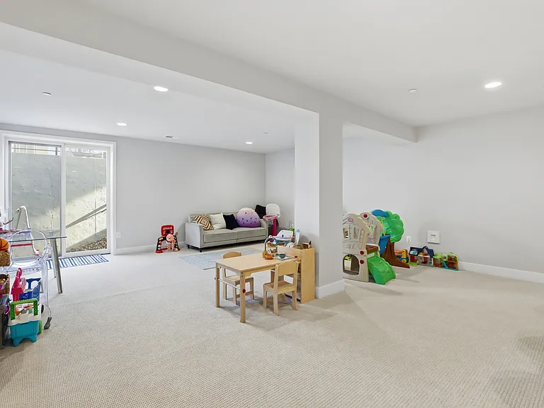 9725 Lantana Way — Photo 45