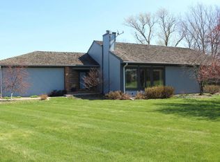 5404 Hickory Hills Dr, Ames, IA 50014