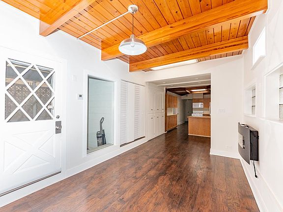 3rd image of 5742 N Milwaukee Ave #2