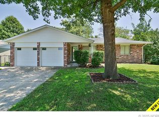1661 S Sycamore Ave, Broken Arrow, OK 74012