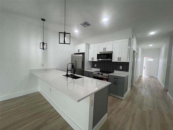 4th image of 8249 Dimstead St