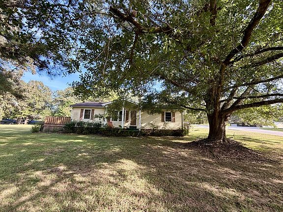 2nd image of 689 Russwood Dr