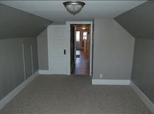 1095 Laura St, Schenectady, NY 12306