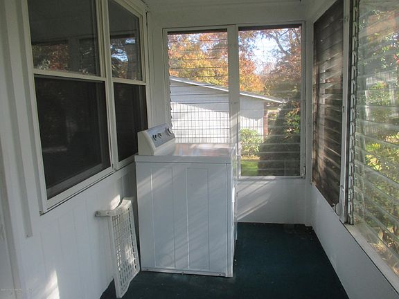 3rd image of 475F Thornbury Ct #1006