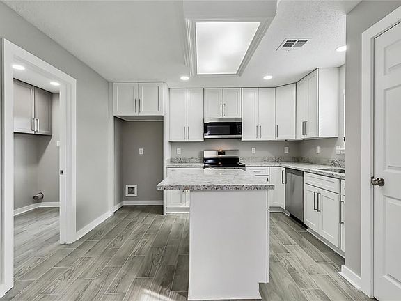 4th image of 7612 5th St
