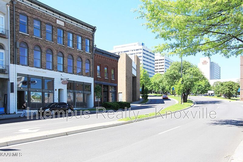 1st image of 106 W Summit Hill Dr APT 302