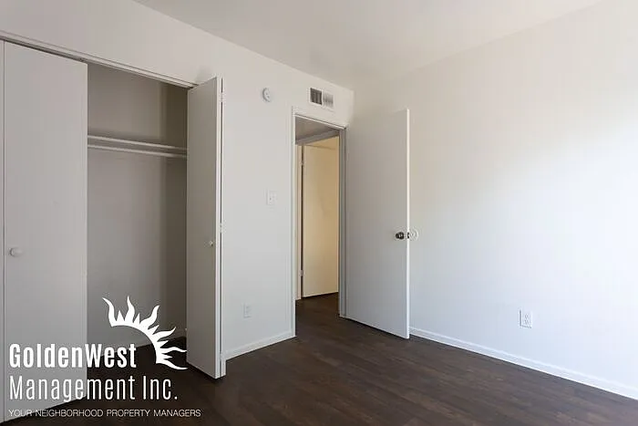 2209 W Belmont Ave #5 — Photo 12
