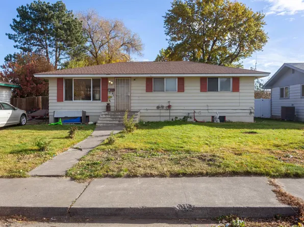 1707 N 24th Ave, Pasco, WA 99301