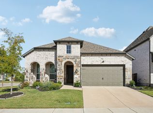 1901 Braided Mane Ave, Aubrey, TX 76227