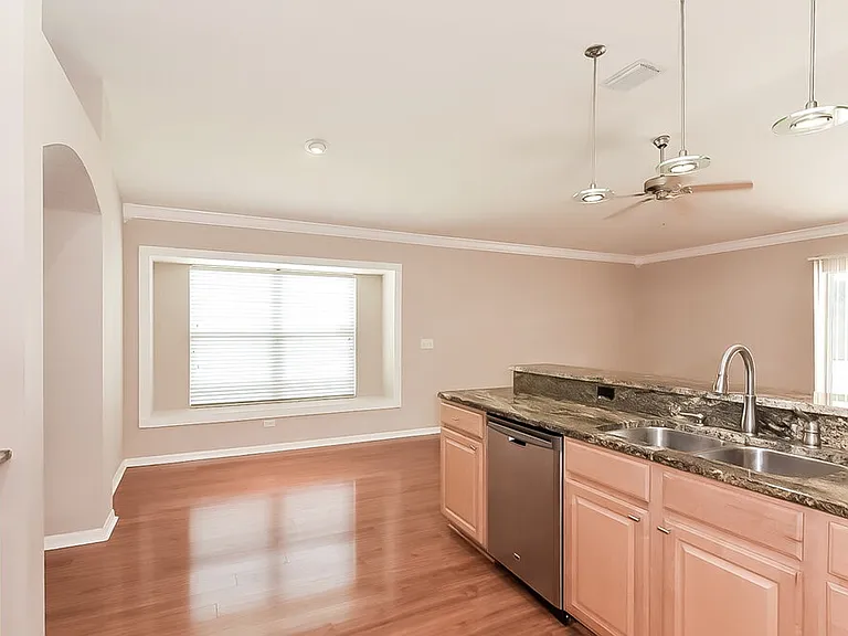 30035 Morningmist Dr — Photo 5