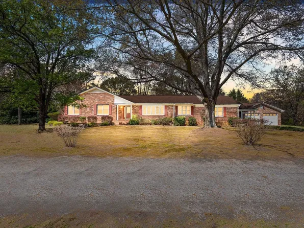 78 Hunter Rd, Fountain Inn, SC 29644