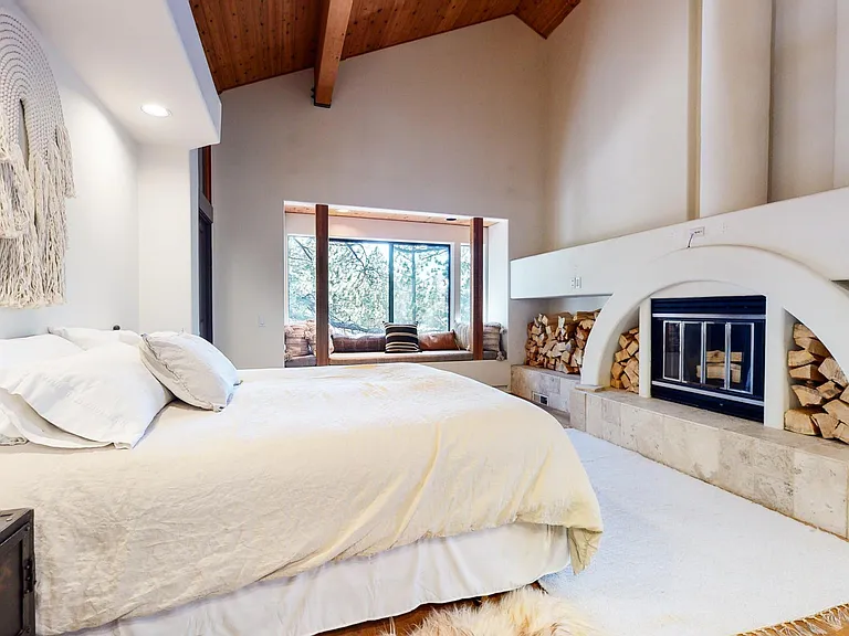 900 Majestic Pines Dr — Photo 47