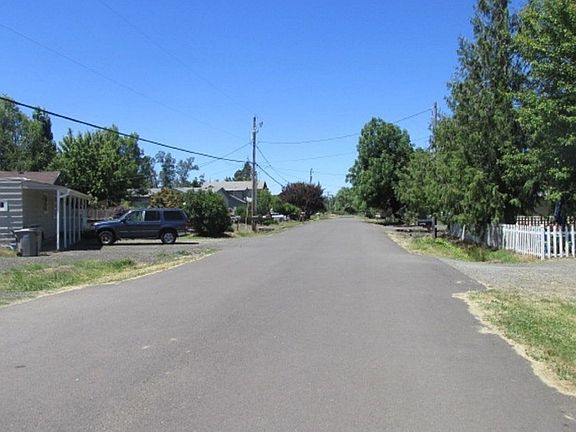 5th image of 4715 San Felicia Ave SE