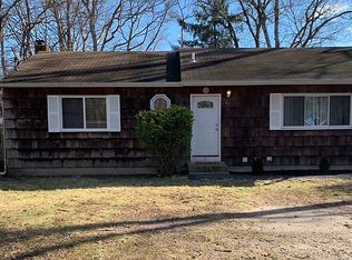 49 Hackensack Rd, Mastic Beach, NY 11951